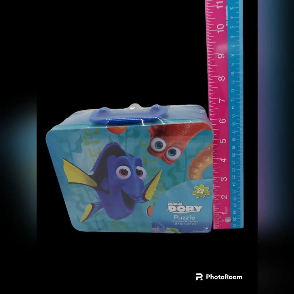 Disney Pixar Finding Dory 24 Piece Puzzle In Lunchbox Style Case NWOT